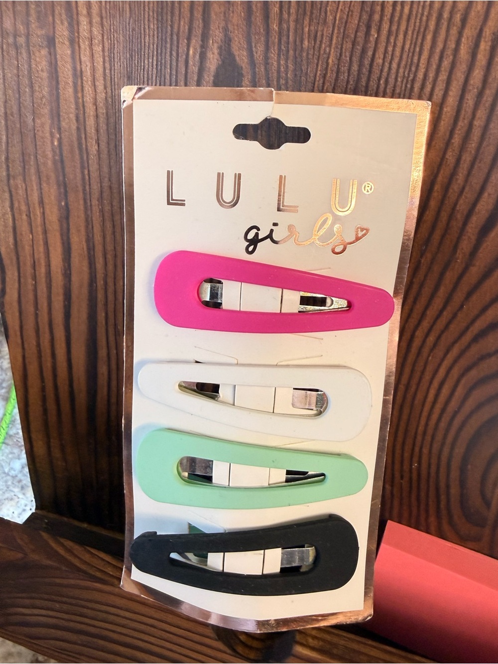 4-Pack Snap Hair Clips – Pink, White, Mint, Black